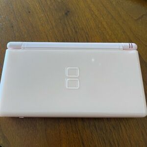Nintendo DS Lite